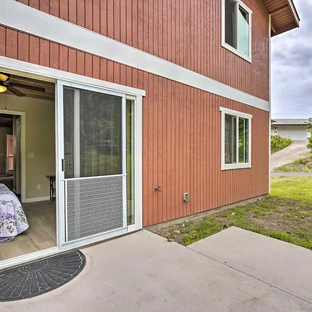Cozy Kailua-Kona Escape Near Pristine Beaches